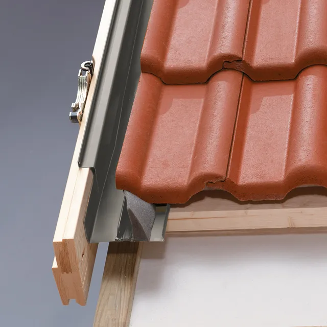 VELUX EDZ — kołnierz do pokryć profilowanych — zdjęcie producenta